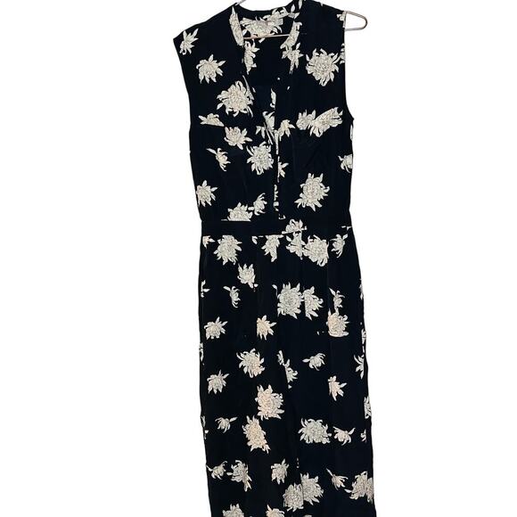 VINCE Chrysanthemum Black & White Print Floral 100% Silk Jumpsuit Size Large - Picture 2 of 12